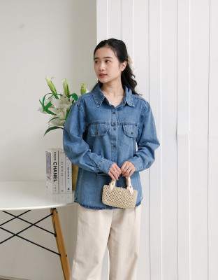 CHELIA DENIM SHIRT / KEMEJA DENIM WANITA