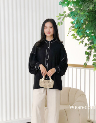 DAVIRA SHIRT / ATASAN HITAM WANITA BASIC