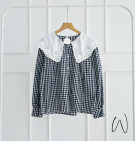 FELIA TOP / ATASAN MOTIF GINGHAM KERAH BROKAT