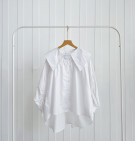 WHITE SHIRT / KEMEJA PUTIH KERAH LEBAR OVERSIZE