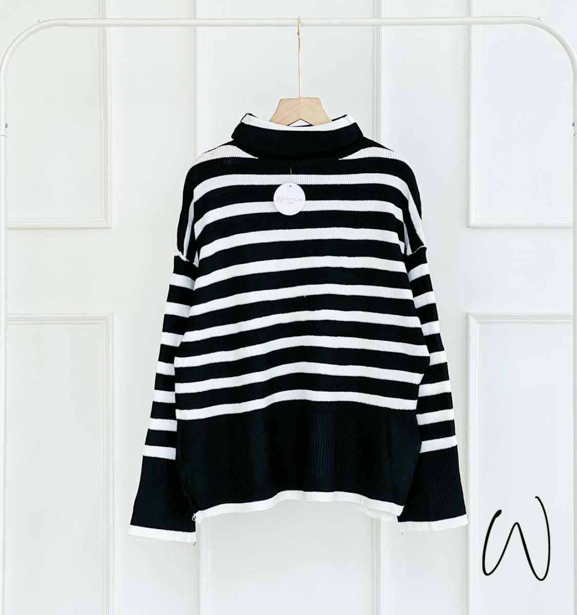 AMBAR KNIT BLOUSE / ATASAN KERAH TINGGI - Wearedollies